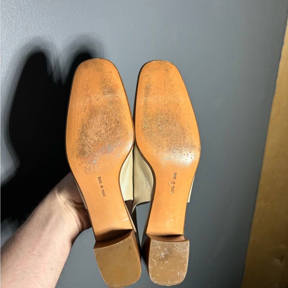Salvatore Ferragamo Gancini Accent Slingback Pumps Women’s Size 7.5 - Picture 5 of 5